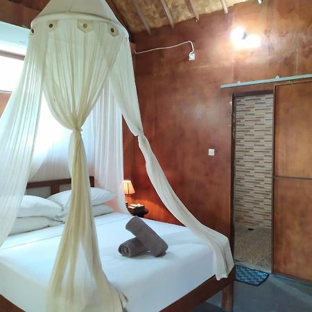 Full Moon Hostel Nusa Penida Exterior photo