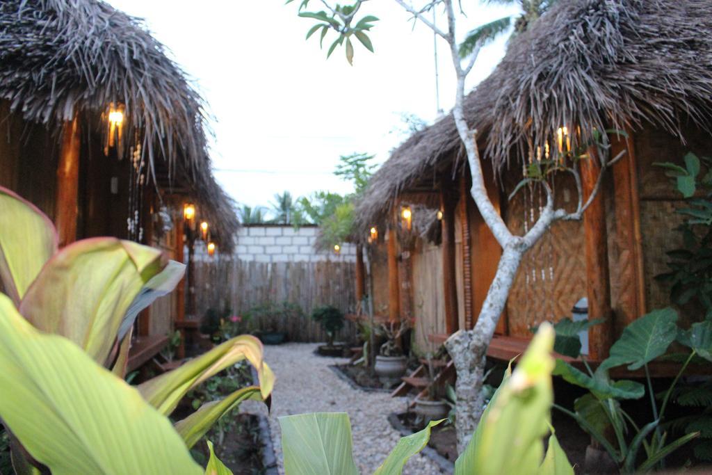 Full Moon Hostel Nusa Penida Exterior photo