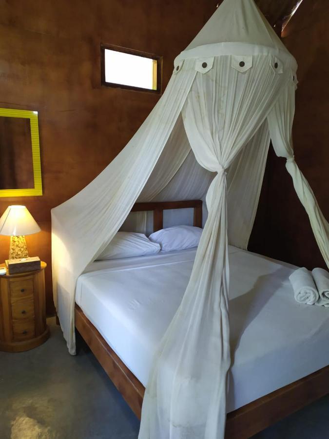 Full Moon Hostel Nusa Penida Exterior photo